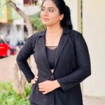 Syamantha Kiran Instagram - Vibe check! #syamanthakiran #blackcoordset #blackoutfit #vibecheck #ootdfashion