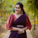 Syamantha Kiran Instagram - If want the rainbow 🌈, bear with the rain 🌧️ Makeup Artist @jeru_bridal_studioo Hairstylist @shadesofyourdream Photographer @xposurestudio.in Outfit @sesha_bridalwear Nail extensions @jeru_bridal_studioo #saree #photoshoot #photoshootideas #photoshootposes