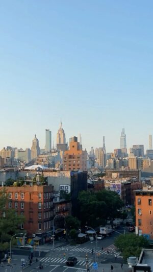 Sydney Bakich Instagram - This skyline- forever getting me in the feels ✨🥲💓 #NewYorkCity #NYC