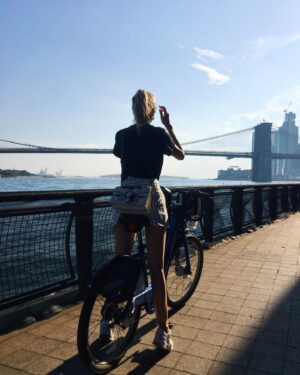 Sydney Bakich Instagram - Oh, New York. You make me want to move back 🥲❤️ #NYC #newyork