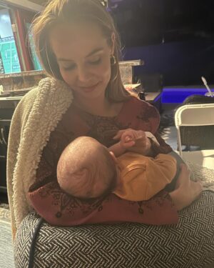 Sydney Bakich Instagram - So much to be thankful for, but becoming your auntie is top of the list. I love you so much little one 🩷