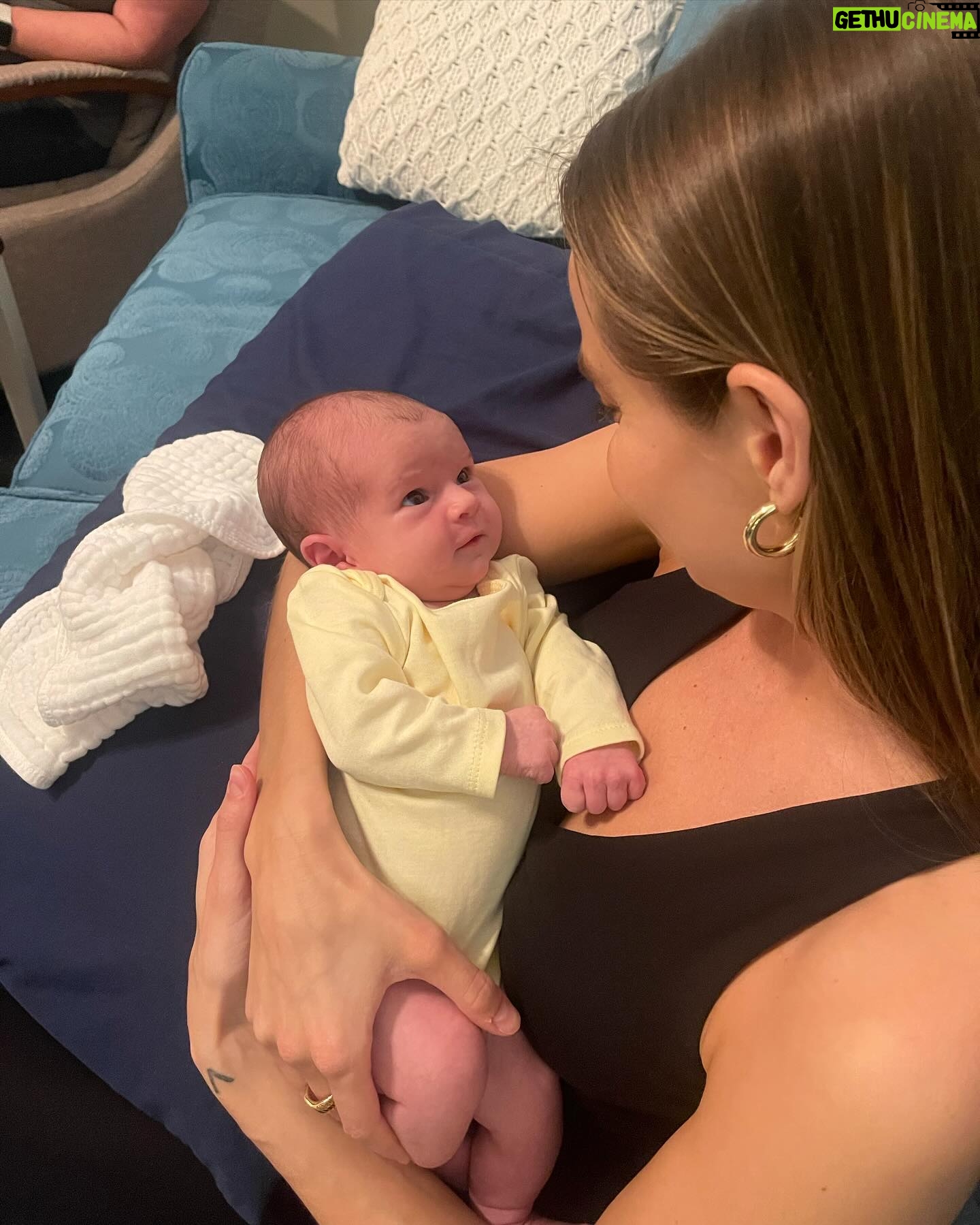 Sydney Bakich - 1.8K Likes - So much to be thankful for, but becoming your auntie is top of the list. I love you so much little one 🩷