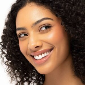 Sydney Martin Instagram - in love with the process🩵🫧 @physiciansformula 

#PhysiciansFormula #beautymodel #cleanbeauty #naturalmakeup #campaign #glassskin #curls #losangeles