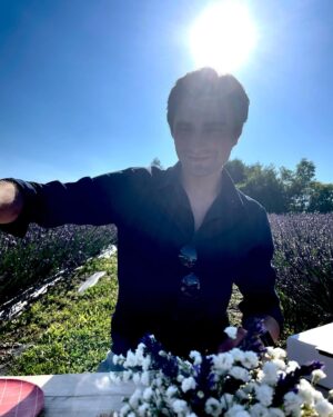 Sydney Ozerov-Meyer Instagram - My hunny basking in the sunshine at a lavender field picnic is now my picture of joy ☺️😍