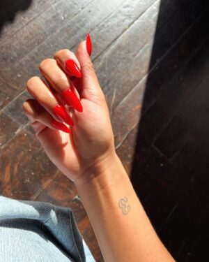 Sydney Park Instagram - New nails who dis!!!! @para_digm_collective
