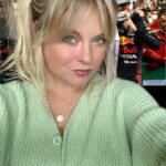 Sylvana IJsselmuiden Instagram - Wordt Max kampioen in Japan? En heeft Vettel een nieuwe bij-baan? Wat denk jij? #f1metsyl #formula1 #f1 #remmenisangst #driften