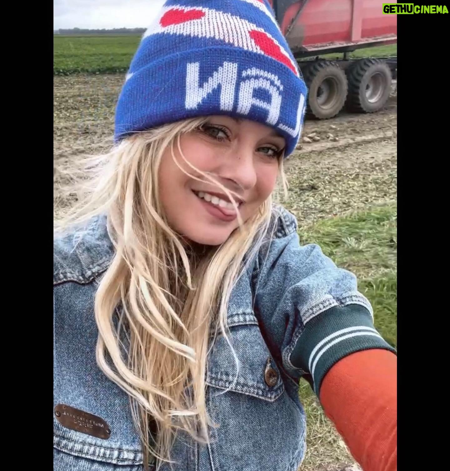 Sylvana IJsselmuiden Instagram - Zijn Friezen wel of niet welkom tijdens het BIETEN rooien? #durftevragen