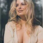 Sylvana IJsselmuiden Instagram – Heul vervelend dat ik dit jaar als gasthoofdredacteur @criemens heb mogen helpen bij het maken van de FHM500. Mega vervelend om naar zoveel bloedmooie vrouwen te moeten kijken. GRAPJE. Wat een droomjob! Heel cool om mijn steentje bij te dragen aan de lijst van @fhm_nederland en vandaag de winnares bekend te mogen maken ❤️