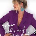 Sylvana IJsselmuiden Instagram - Ik sta in de nieuwste flair met een openhartig intervieuw over baarmoederhalskanker. Ik zie mezelf een beetje als een “grote zus”. Om alle jongen meiden maar ook heren te attenderen om te luisteren naar je lichaam. En jezelf vaak te checken. En niet bang te zijn om naar de dokter te gaan. Beter te vaak, dan te weinig. Schaam je niet! Liefs Syl❤️ @flair_nl