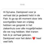 Sylvana IJsselmuiden Instagram - Ik sta in de nieuwste flair met een openhartig intervieuw over baarmoederhalskanker. Ik zie mezelf een beetje als een “grote zus”. Om alle jongen meiden maar ook heren te attenderen om te luisteren naar je lichaam. En jezelf vaak te checken. En niet bang te zijn om naar de dokter te gaan. Beter te vaak, dan te weinig. Schaam je niet! Liefs Syl❤️ @flair_nl