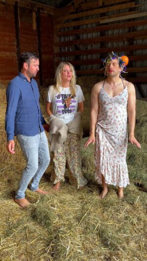 Sylvana IJsselmuiden Instagram - Deel 2 van ons favo trio #bbvolliefde #benbvolliefde #eenstukje #parodie #walter #claudia #anne