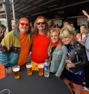 Sylvana IJsselmuiden Instagram - Alleen maar mooie mensen! Dumpieeee🧡🧡. Hoe was jou Koningsdag?