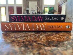 Sylvia Day Instagram - I just received finished copies of the global editions of #SoCloseBook and #TooFarBook! They’re so gorgeous. 😍

‼️RESERVE YOUR COPIES NOW‼️⁠
⁠
🖤 sjday.co/too-far 🖤
⁠
--⁠ ⁠
#bookstagram #read #booksbooksbooks #reading #reader #bookish #bookaddict #bookcommunity #bookgram #booklove #instabooks #booklovers #bookworm #booklover #instabook #igreads #booksofinstagram #newbook #book #bibliophile #booknerd