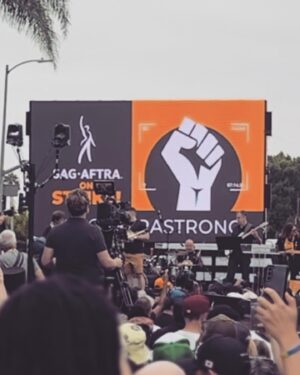 Sylvia Hoeks Instagram - #sagaftrastrong ✊🏽
 today everyday for everyone everywhere