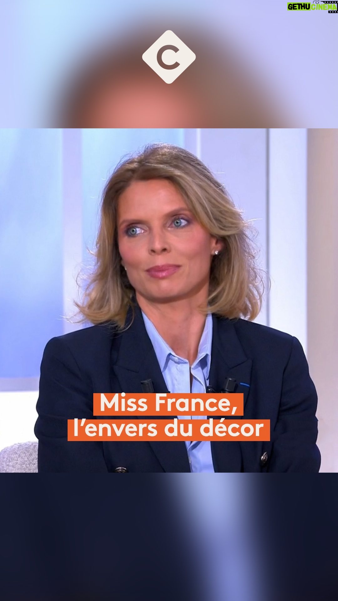 Sylvie Tellier Instagram - « Cette histoire est terrible : je suis entre 2 femmes de caractère, j’essaie de trouver un compromis et au final elles m’en tiendront rigueur. Je n’ai plus de contact avec Valérie Bègue. » @sylvietellier revient sur la polémique Geneviève de Fontenay/Valérie Bègue dans #CàVous