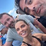 Sylvie Tellier Instagram - Dans ma pelicule de la semaine: Ma préf est la 8 et vous? 1- déjeuner en amoureux avant de récupérer nos loulous chez papy et mamy 2- quand le talentueux Valentin customise ma paire de Air Jordan préférée 3- passion inavouée… 4- 10km de la chaume en famille 5- « Dis maman, on apprend la chorégraphie de Beyoncé et on s’habille pareil » 6- Arrivée de maman à Barcelone pour son EVJF 7- mon clan ❤️ 8- les choses sérieuses peuvent commencer ! 9- le seul rayon de soleil de ce we espagnol 10- passion Gaudí #semaine #pelicule