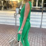 Sylvie Tellier Instagram – Green outfit 💚 Validez-vous l’ensemble color block?
#miami #green #look #outfit #miamibeach