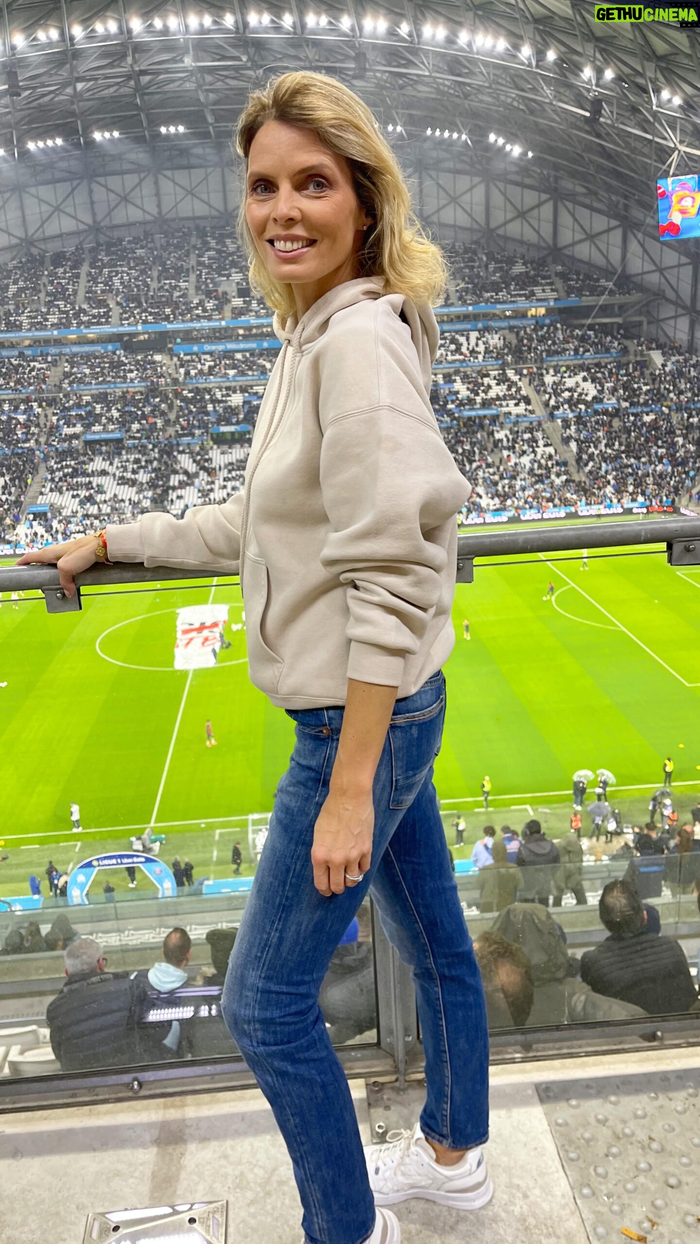 Sylvie Tellier Instagram - Retour en images sur notre week-end marseillais. Est ce à vous connaissez la cité phocéenne ? #marseille #voyage #famille