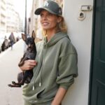 Sylvie Tellier Instagram - You and me en kaki 🐕 #lazydog Publicité
