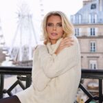 Sylvie Tellier Instagram - -3 ce matin… Les pulls sont de sortie! #hiver #winter 📸 @joannabhmphoto 💄 @arnaudsoldourdin 🏨 @hotelreginalouvre