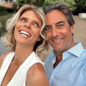 Sylvie Tellier Instagram - 1 année de plus entourée de mes précieux ❤️Merci pour tous vos messages d’affection et merci la vie 🙏 #anniversaire #famille #gratitude