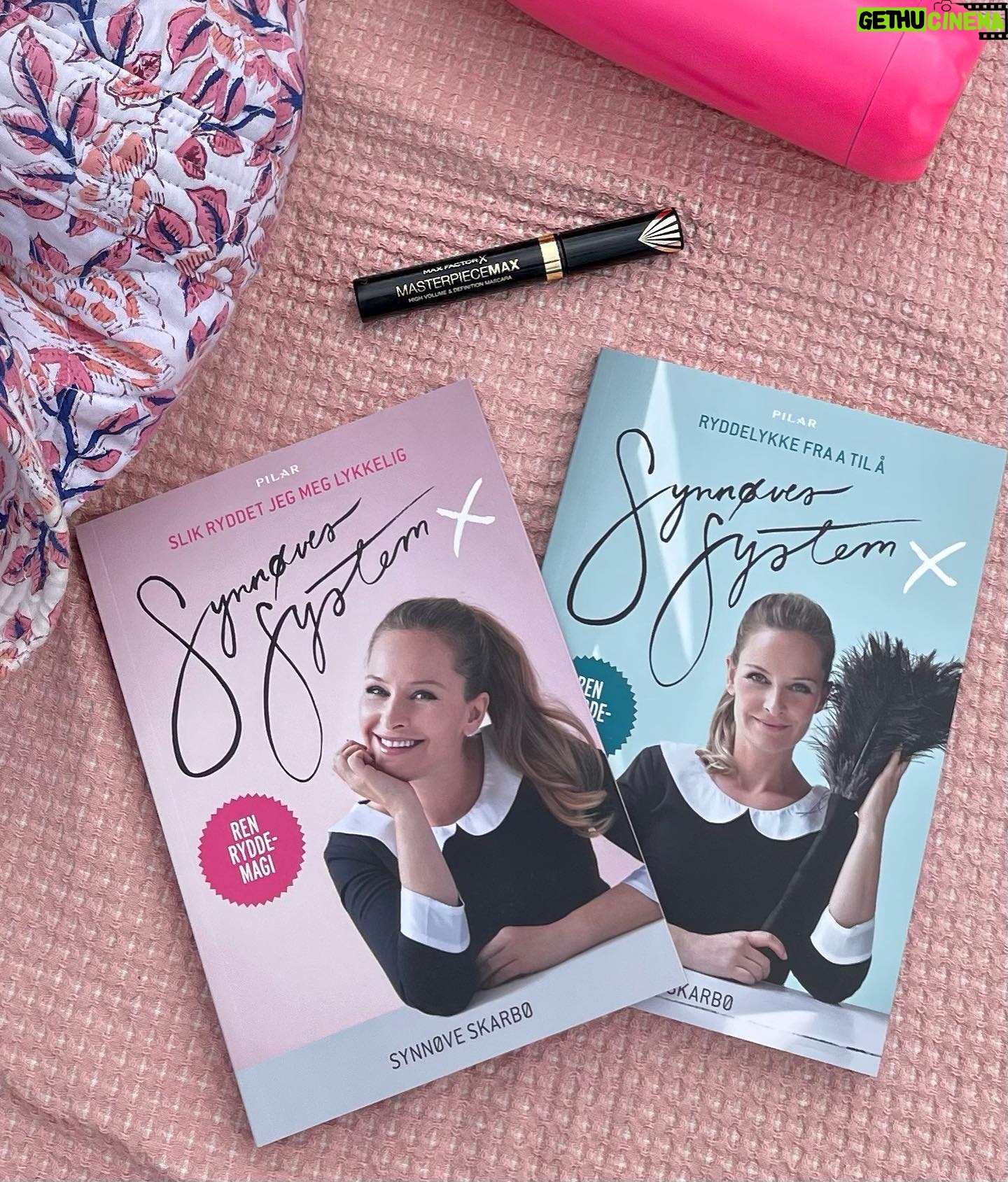 Synnøve Skarbø - 2.3K Likes - annonse✨KONKURRANSA ER AVSLUTTA✨Vinn min favorittmaskara og begge ryddebøkene mine! I samarbeid med @maxfactornorway gir jeg bort 5 gaver med min evige maskarayndling, Masterpiece Max. Den passer til absolutt alle anledninger, og er den jeg vender tilbake til hele tida. Jeg lover deg, du blir ikke skuffa! I tillegg får vinnerne begge ryddebøkene mine.
Slik deltar du:
🌟Følg @maxfactornorway på Instagram.
🌟Legg igjen en kommentar under her.
Vinneren trekkes 15. august. #MaxFactorNorway #RevealYourXtraOrdinary
