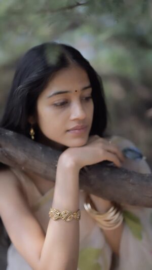 T J Bhanu Instagram - Nee konduva kadhal varam! :)
This is dare that I should put some reels in my account. 
ILAYARAJA avargalle 🙏🏾🙌🏾.
Also 🎥 person wants to be Anonymous. @sukanyavaradharajan_  thank you for existing :)

#1stReel
