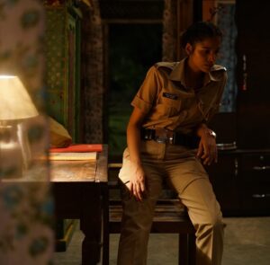 T J Bhanu Instagram - Year 2013 July 19th this girl came to Bombay in a second class train 
And 2023 may 5th she witnessed Her FIRST Hindi FILM in theatres #Afwaah

I want to tell her in her perceived reality others can witness it too. 

Directed by #Sudhir Mishra
Produced by @anubhavsinhaa 

Where Co actors name read 
@nawazuddin._siddiqui @bhumipednekar @sumeetvyas @mrfilmistaani @sumitkaul10 @eishachopra 
 @castingchhabra you did the casting for my First OTT show The forgotten and now this too :)) 🙏🏾

Afwaah In Cinemas Now. 
#2023 #5thmay #afwaah #riya #barefeettohighheels #tjbhanu #vaazhl #yatra #hindifilm #love #allheartallart #Rasamma #Yatramma #Shashi #alina #Riya #Devi #Chandralekha #Gayathri #valgavalamudan #सितारों_को_आँखो_में_महफ़ूज़_रखना