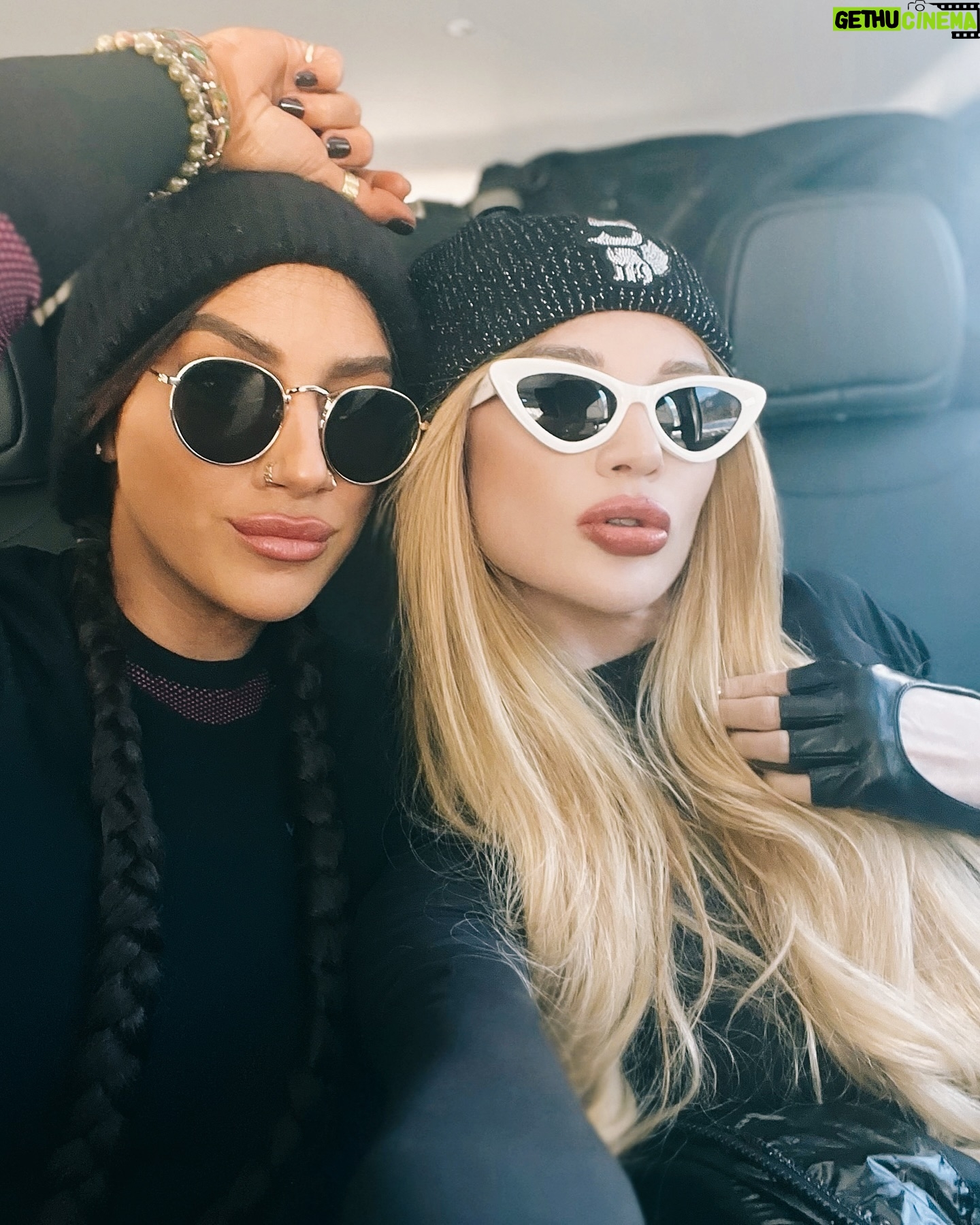 Tóth Gabriella Instagram - ❄️🗻⛷️⛷️ #getstarted