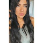 Tóth Gabriella Instagram – “Nemcsak a lét, nem vérem száz alakban
emelkedik agyamban láthatatlan:
a rend élteti éltető szemem,
s egymásba-fonva, ágbogas virágként
isteneit megtermi majd a szándék,
és önmagát a nyíló értelem!”

#nemesnagyágnes #tavaszfelé