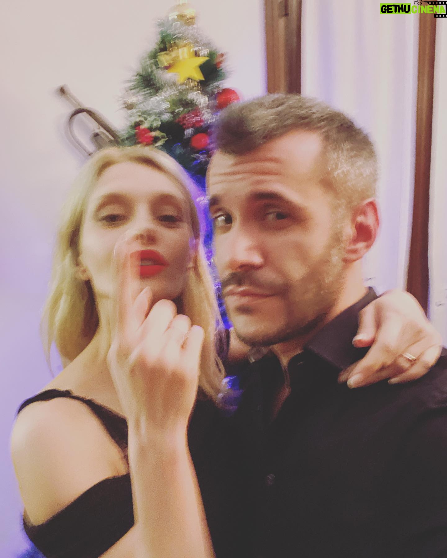 Tülin Yazkan Instagram - Happy first ☝🏻day of the new year. ✨😘
