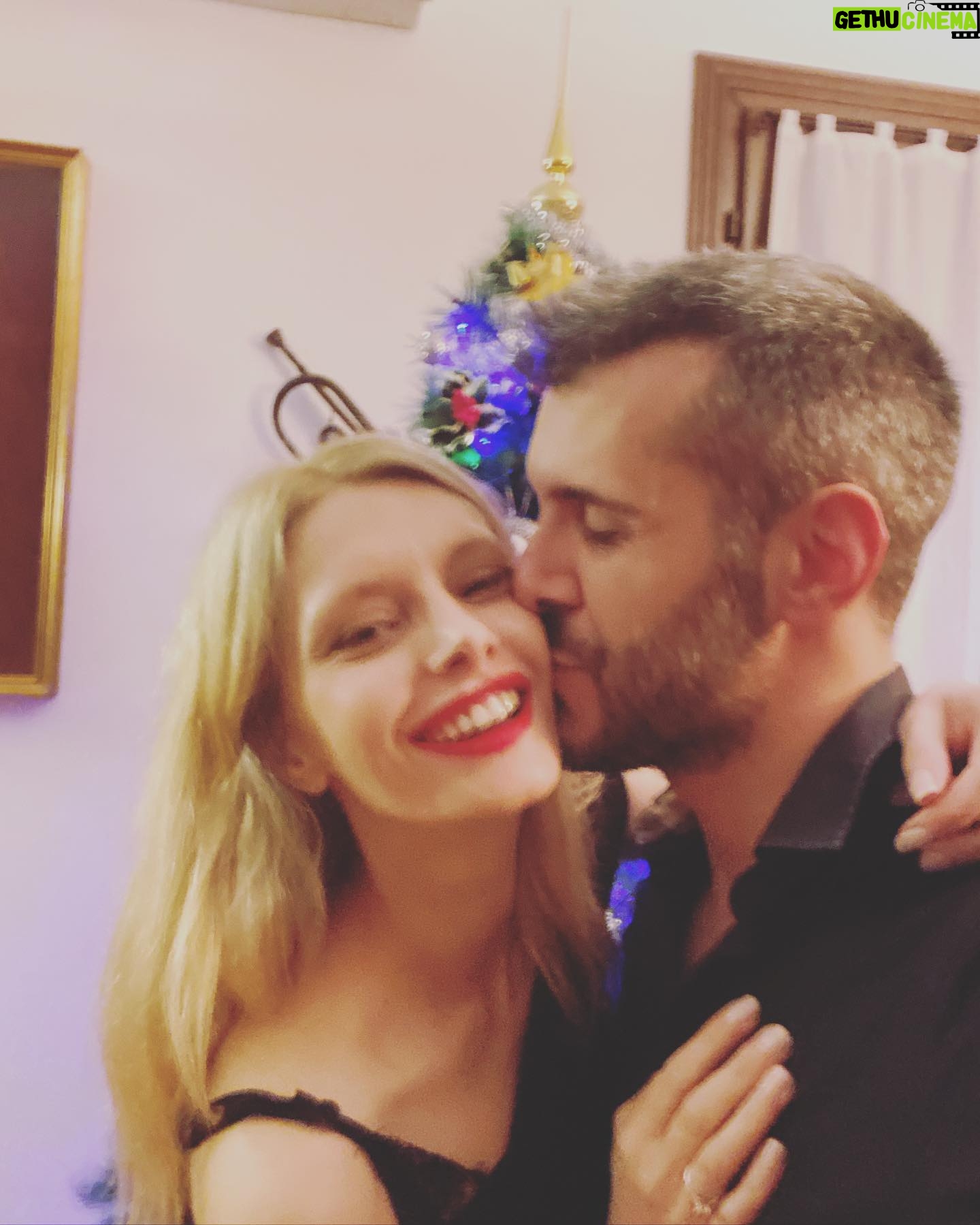 Tülin Yazkan Instagram - Happy first ☝🏻day of the new year. ✨😘
