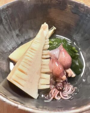 Tae Kimura Instagram - 。
自分や家族が
作って

本当に
たけのこ
料理

沢山
食べました。

#うちごはん

煮物は
醤油味、味噌味
豆板醤、オイスター味など。
青椒肉絲はもちろん
蕗のとうとたけのこのパスタや
ホタルイカたけのこご飯など
定番以外も。

旬のものを
食べる贅沢。

山の恵みに
感謝しながら。。

次は
何を
収穫できるかなぁ🍀