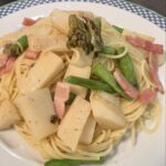 Tae Kimura Instagram - 。 自分や家族が 作って 本当に たけのこ 料理 沢山 食べました。 #うちごはん 煮物は 醤油味、味噌味 豆板醤、オイスター味など。 青椒肉絲はもちろん 蕗のとうとたけのこのパスタや ホタルイカたけのこご飯など 定番以外も。 旬のものを 食べる贅沢。 山の恵みに 感謝しながら。。 次は 何を 収穫できるかなぁ🍀