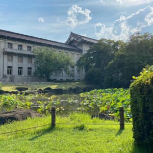 Tae Kimura Instagram - 。
国宝の
楽しみ方を
教えてもらいに

東京国立博物館に
行ったなぁ。

#美の壺
#スペシャル
#国宝
#doublestandardclothing
#vendomeaoyama
4/6（土）午後5:30~7:00

汗だくだったけど
素敵な仕事だったなぁ。。