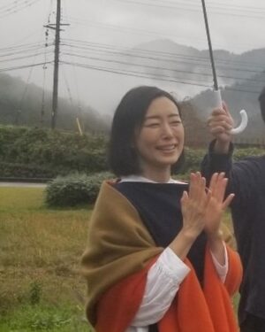Tae Kimura Instagram - 。
去年仕事で
行った美山を
思い出してます。

きっと美しい新緑を
待っているんだろうな。

村の人たちに
会いたいなぁ。

#chaos
#houseoflotus
#asaucemeler
#plainpeople

心が洗われる場所

みなさんにも
ありますか？