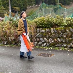 Tae Kimura Instagram - 。
去年仕事で
行った美山を
思い出してます。

きっと美しい新緑を
待っているんだろうな。

村の人たちに
会いたいなぁ。

#chaos
#houseoflotus
#asaucemeler
#plainpeople

心が洗われる場所

みなさんにも
ありますか？