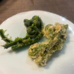 Tae Kimura Instagram - 。 山形からの山菜で 天ぷら。 #うちごはん しかも 揚げてもらって 食べるだけって 最高。 こしあぶら、 こごみ、そして やっぱりたけのこ。 お母さんは 偉大だなぁ。 全ての母たちに 感謝です🌼