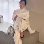Tae Kimura Instagram - 。 今日の 東京は雨で 寒かったなぁ。 でも 気分は少しずつ 暖かな春に 向かってます。 #大人のおしゃれ手帖 #magazine #発売中 みなさんのところは どんな天気かな。 心温まる時間を 過ごしてたらいいな🌸