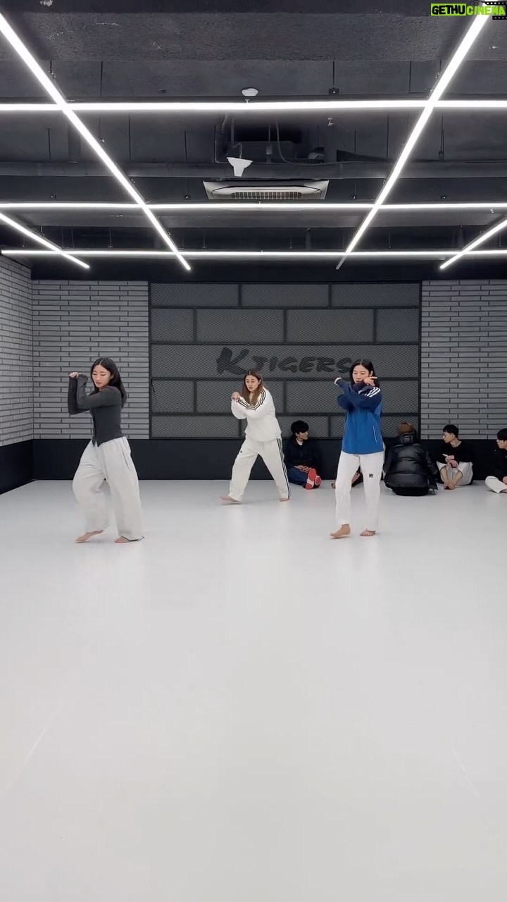 Taemi - 1.2K Likes - 하우스턴 3인방👩👩👧
#태권도 #운동 #taekwondo #tkd #ktigers #릴스 #릴스타그램 #reels