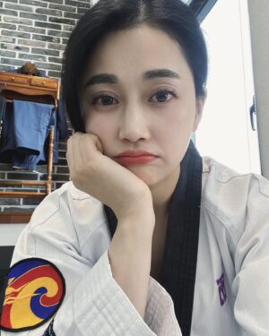 Taemi Instagram - 요새 젤 많이 입는 옷….🥋