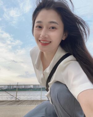 Taemi Instagram - 일 끝나고 잠깐 쉬러 온 한강은 최고였지🤩