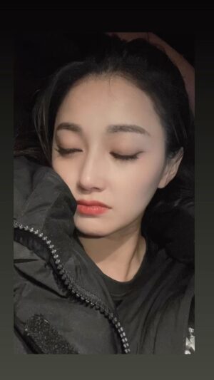 Taemi Instagram - 나는 지금 촬영 대기중 ㅎㅎㅎㅎ