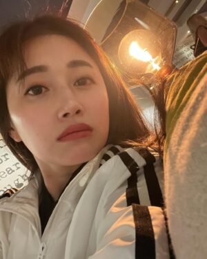 Taemi Instagram - 오랜만에 미국가서 조깅하고 맛있는 것도 먹고 촬영도 하고 인스타도 올리네 😀