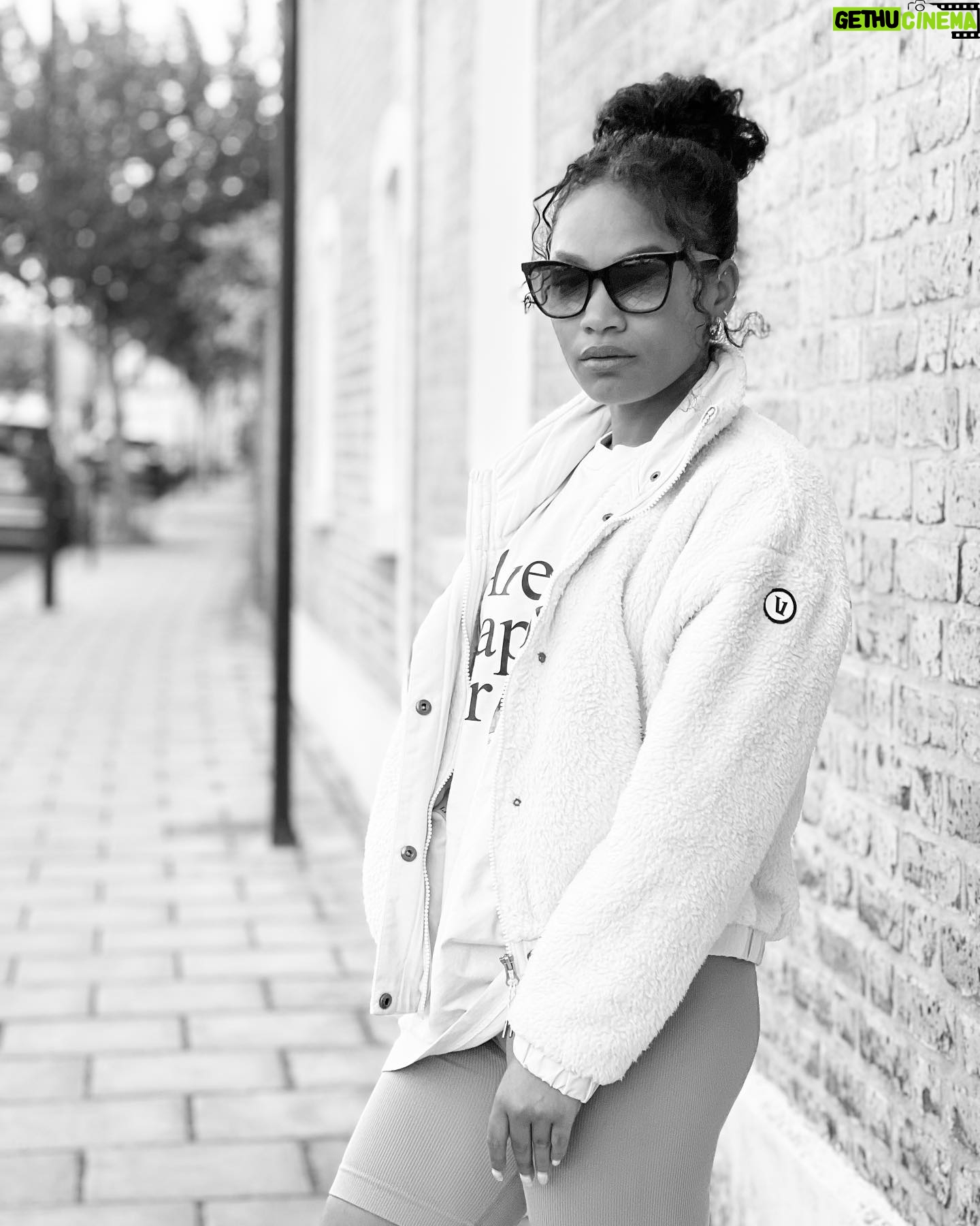 Tahirah Sharif - 3 Likes - Smile on my face, but are you happy for me?
•
•
@missomalondon
@vuoriclothing
@culturalinfluence
•
•
#recentlooks
#ootd
#fashion
#londongyal
#glowing
#brownskin
#bigstepper
#kendricklamar