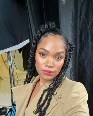 Tahirah Sharif Instagram - Smile on my face, but are you happy for me?
•
•
@missomalondon
@vuoriclothing
@culturalinfluence
•
•
#recentlooks
#ootd
#fashion
#londongyal
#glowing
#brownskin
#bigstepper
#kendricklamar