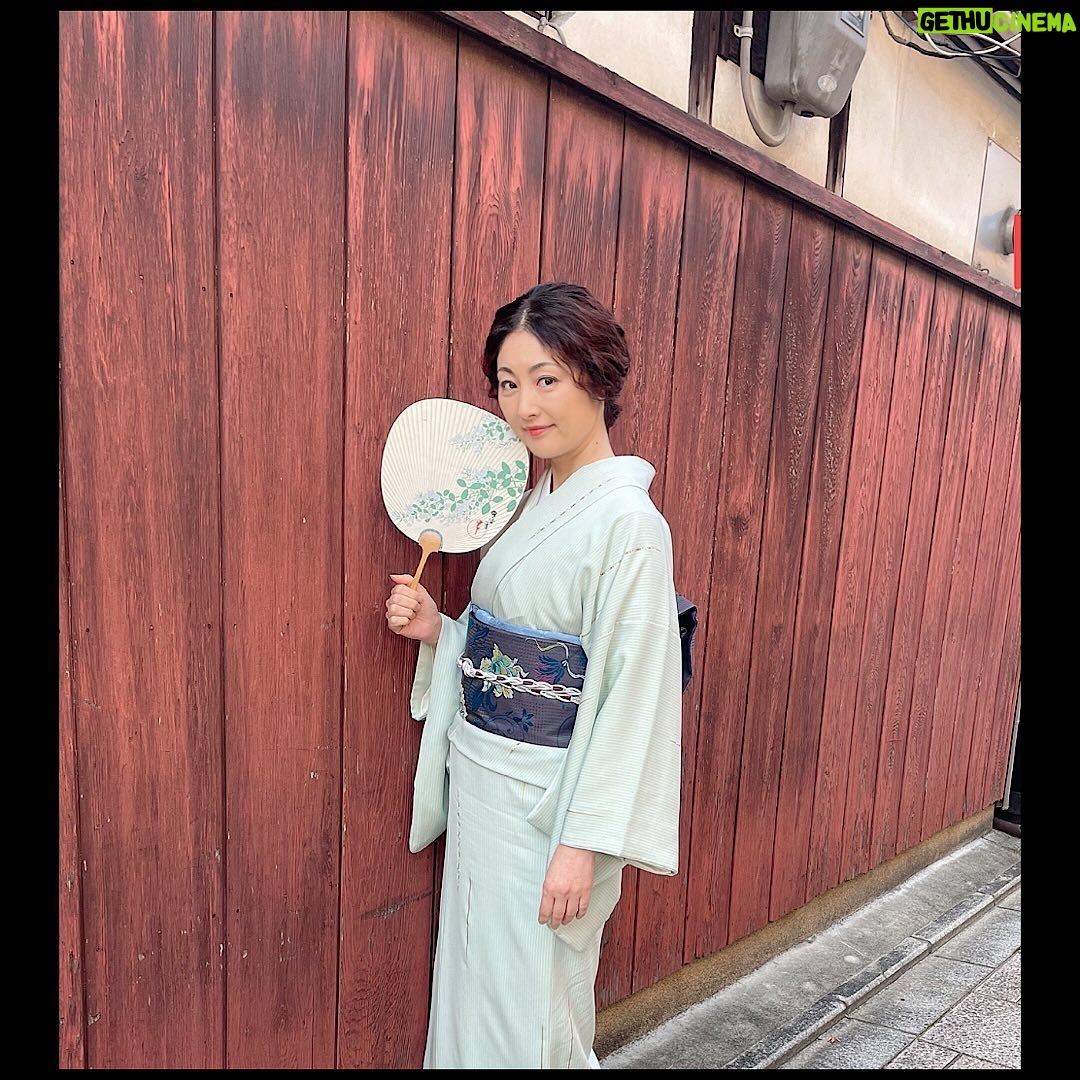 Takako Tokiwa Instagram - NOW ON AIR(笑) 京都・おあつらえ入門 -私だけの宝物ー 今回のテーマは「お誂え」 世界にたったひとつしかない、私だけのこだわりだからこそ、長く、ずっと、使ってゆきたいと、大切に扱うようになるのかも。 京文化のその心は…今世界に求められている心持ちな気がしました。 #始まっちゃってますねぇ… #最後の砦 #東京mx さん #ですが… #まだオンエア終わってないので #今日のところは #ギリギリセーフでしょう #ウッカリウッカリー #良い1日を✨