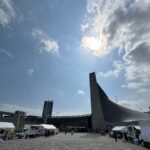 Takako Tokiwa Instagram - NHK「あさイチ」 能登半島地震から3ヶ月。 特集をしてくださいました。 短縮版で短くなってしまったけれど、しっかりと今を伝えてくださることが嬉しかった。 あさイチのスタッフの皆様…本当にありがとうございます😭💦 発災後、すぐに呼んでくださったNHK名古屋の番組でご一緒した危機管理アドバイザーの国崎信江さん。専門家としてお話しされるときは頼もしい先生なのに…一緒に写真を撮っていただいた時のチャーミングさといったら😍✨素敵すぎます（笑） そして…この先も…被災地を宜しくお願い致します。 番組終わりで…歩いてNHKの横にある国立代々木競技場第二体育館へ。輪島・ラトリエドゥノトの池端シェフ率いるチーム輪島の皆さんが出展している「能登マルシェ」へ。 ん？？？ 気づいたらカレー担当になってました（笑） ま、でも、輪島での炊き出しで人気メニューだった鯖カレーを担当させてもらえたのは光栄でして…たくさんの方々に食べていただけたし…良かったよかった。 あ！あと、七面鳥のラーメンが！！ビックリするほど美味しかったぁぁぁ😍✨ラーメン好きさんは絶対に！！ 普段ラーメンを食べない方も、これは是非っ！！ 楽しい一日をありがとうございました♫ 明日も素敵なマルシェになりますように✨ @nhk_asaichi #能登マルシェ @toshiya.ikehata @latelie_de_nono