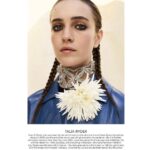 Talia Ryder Instagram - Wow @voguemagazine thank you for the flowers 💐🌞