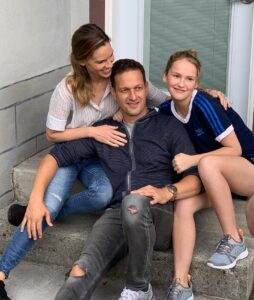 Actress Talitha Bateman HD Instagram Photos and Wallpapers May 2021